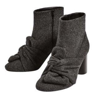 Zara grey boots with bow